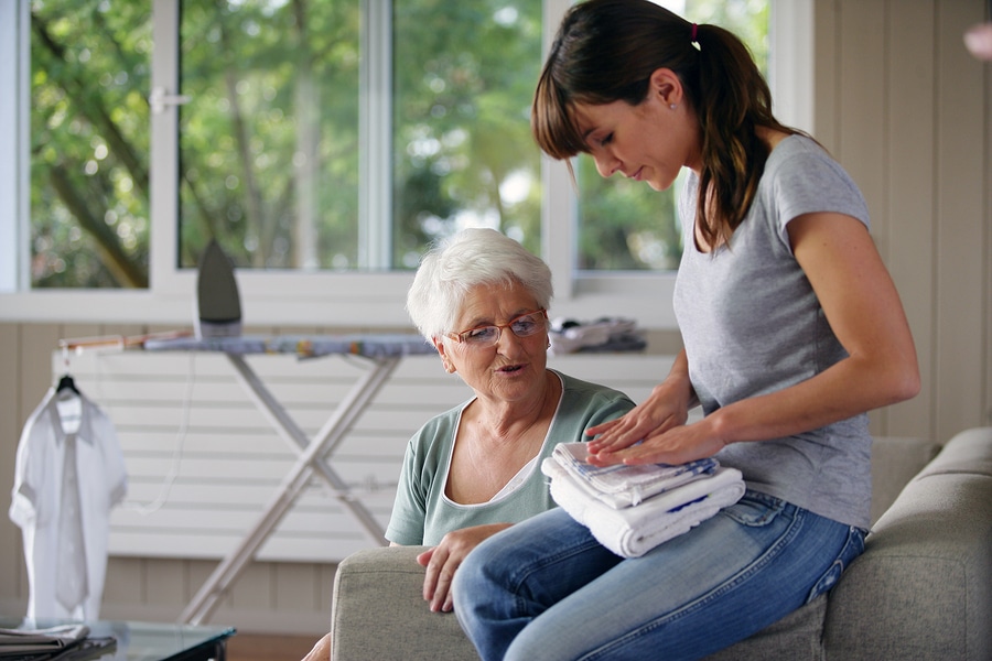 Snowbird Services Ashland OH - Signs Your Senior Parent Is Struggling With Household Chores